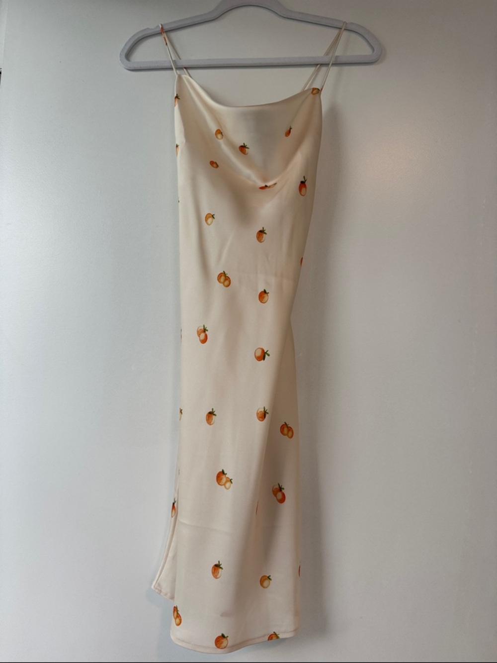 NWT NA-KD Orange Print Cream Slip Dress Size 40 fits like 6 - Picture 3 of 15